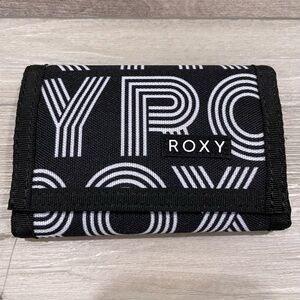 NWT ROXY Small Beach Girl Tri-Fold Wallet Eco-Friendly Black White Logo Pattern